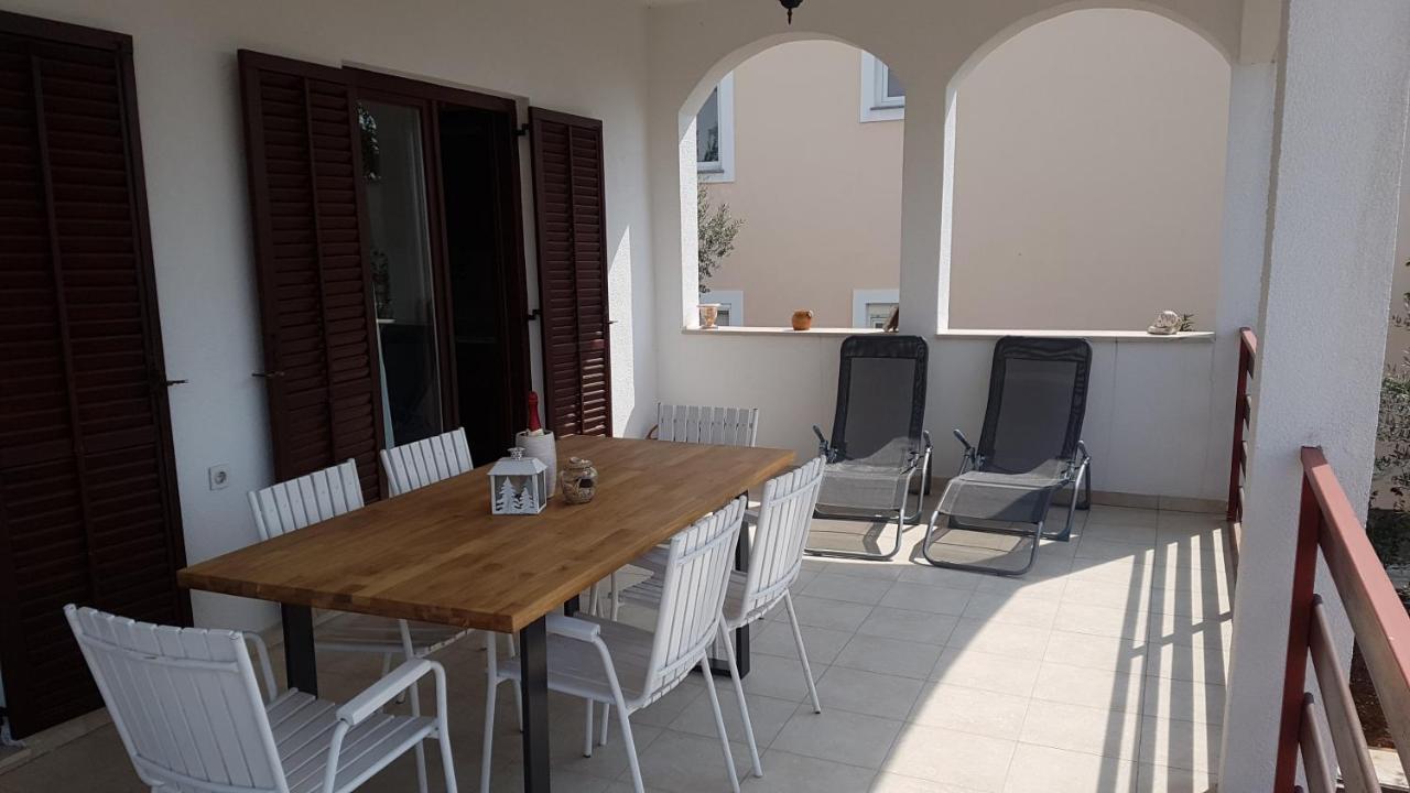 Apartment Pantalon, Big Terrace And Free Parking ザダル エクステリア 写真